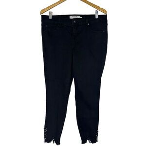 Torrid Ultra High-Rise Skinny Distressed Hems Black 14 Ring Cuffs Mid-Rise